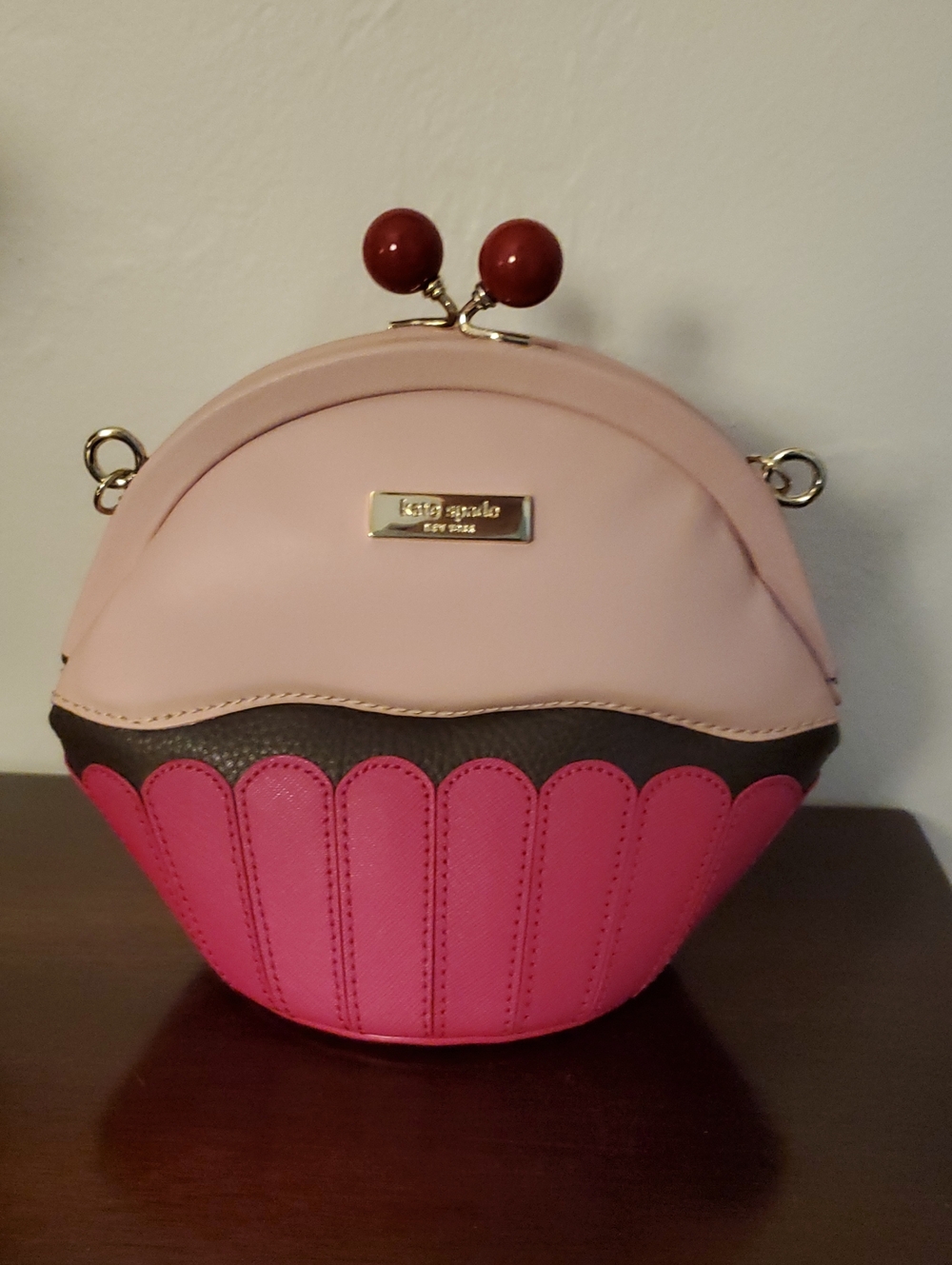 KATE SPADE CUP CAKE crossbody - Picture 2 of 3